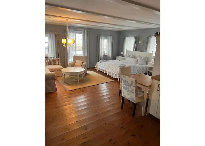 Schwarzer Kater غروسشوناو