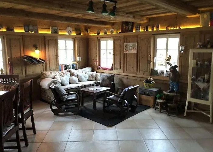 بيت للعطل Schwarzer Kater غروسشوناو